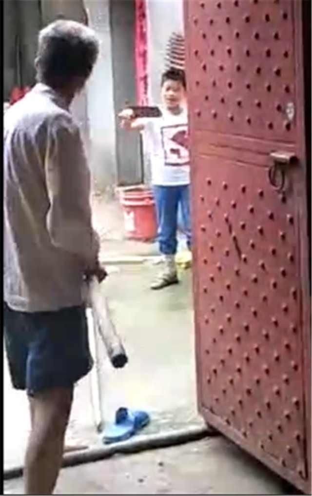 5个会毁了孩子一生和一个家庭幸福的坏习惯,父母千万不能纵容