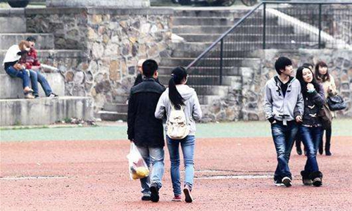 学校和家庭不该是“养鸡场”,应该用校园文化滋养孩子