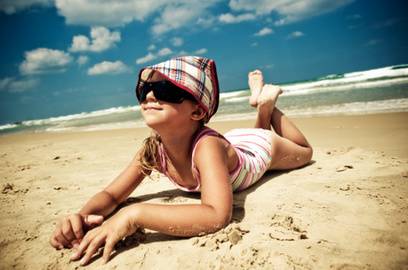 电子产品损害的不止是孩子的视力!美国儿科学会教你量身定做“限看令”